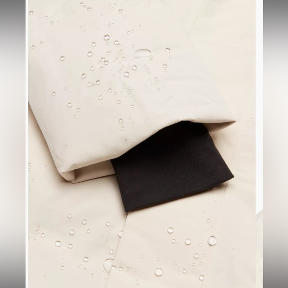 Aritzia TNA The dri parka long medium size in white - Picture 9 of 15